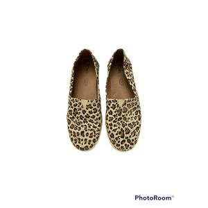 Women's Toms Leopard Pint Canvas shoes size 7